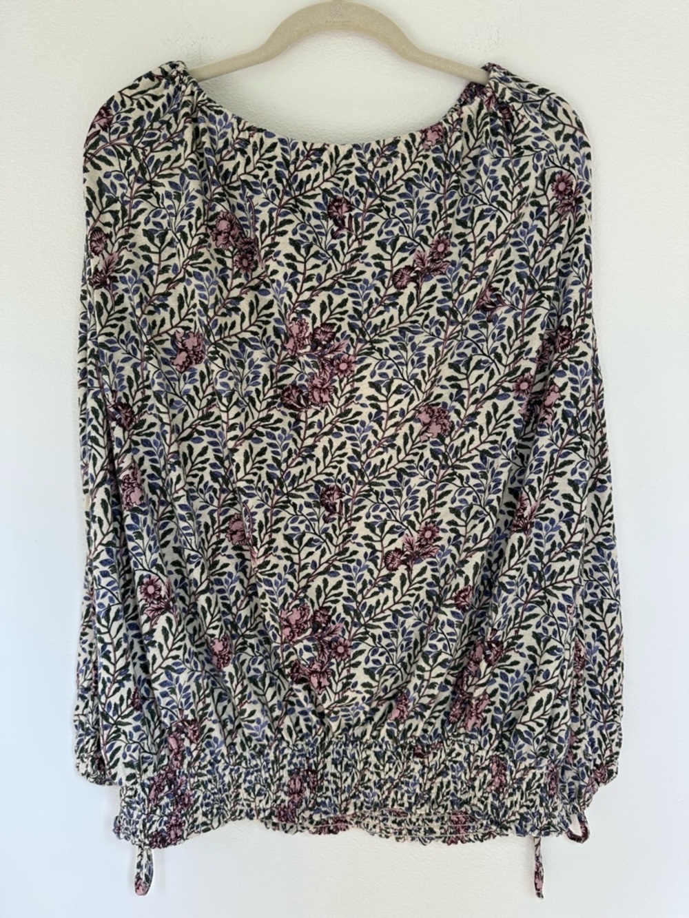Lucky Brand 2X  Boho style top w/ elastic sheering at waist and tie at neck. - Picture 5 of 7